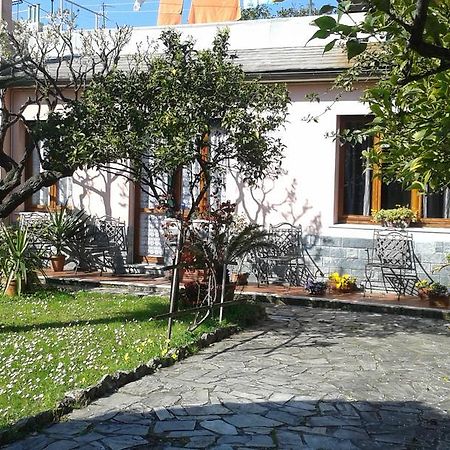 Casa Tra Il Verde E Il Blu Génova Exterior foto