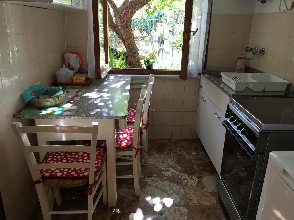 Casa Tra Il Verde E Il Blu Génova Exterior foto