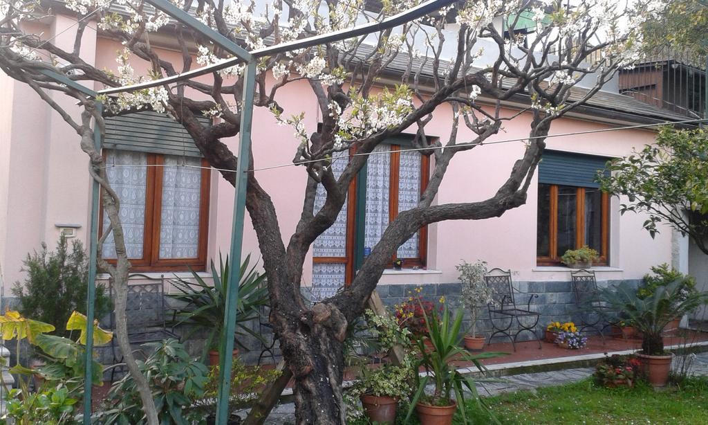 Casa Tra Il Verde E Il Blu Génova Exterior foto